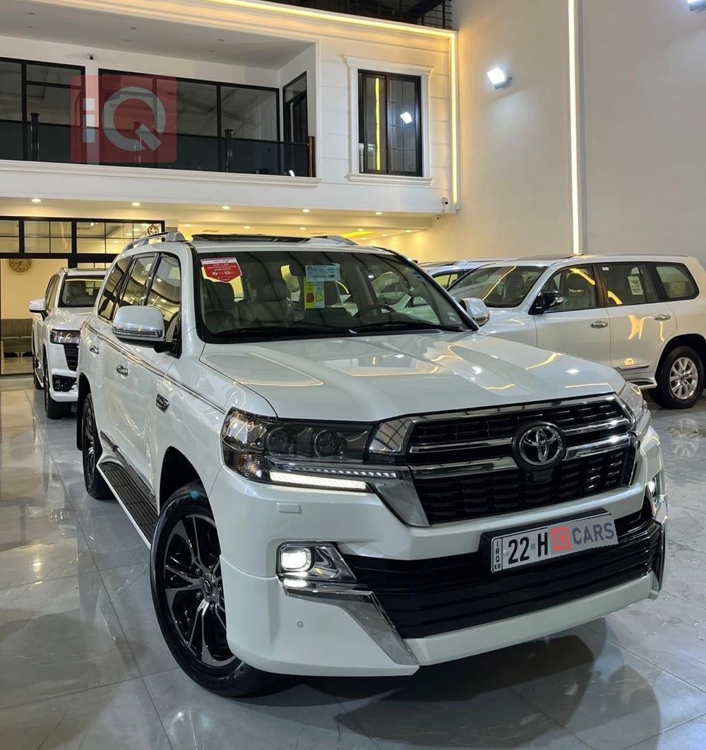 تويوتا لاندكروزر